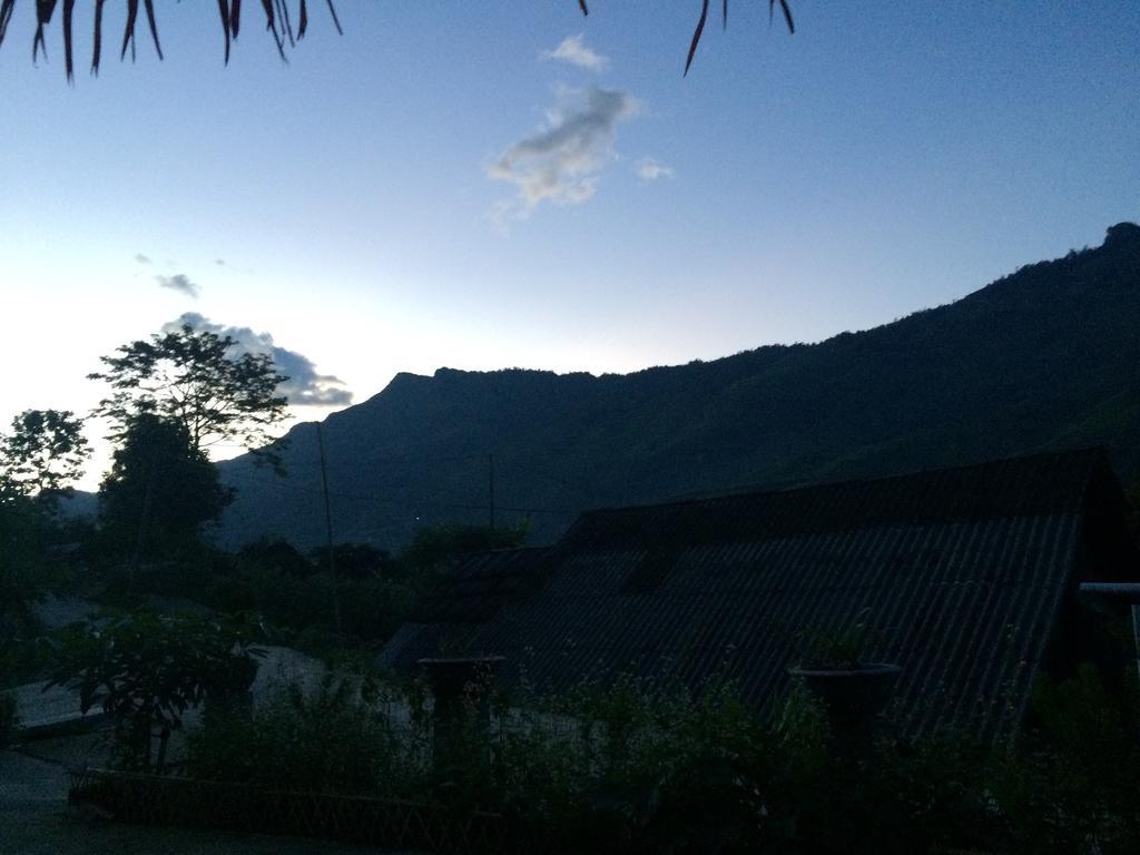 Anh Duc Homestay サパ エクステリア 写真