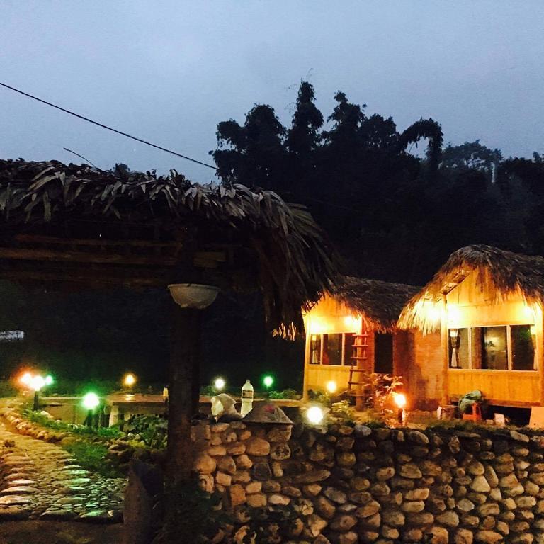 Anh Duc Homestay サパ エクステリア 写真